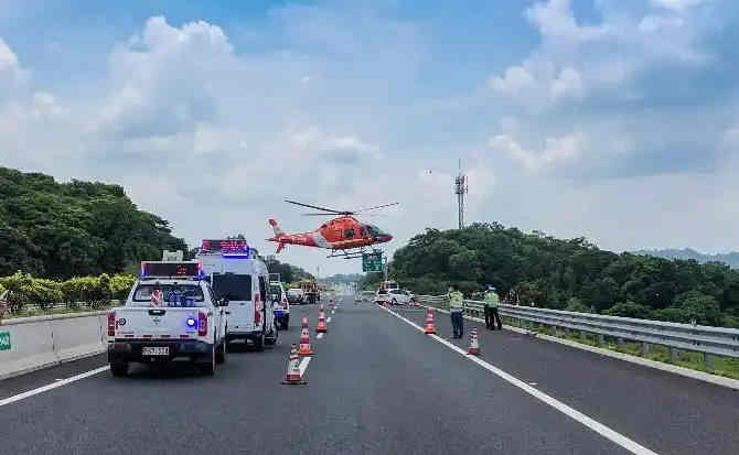 乌尔禾区高速公路汽车救援案例